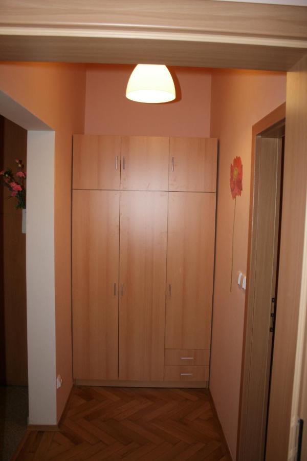 No. 12 Trziste 29